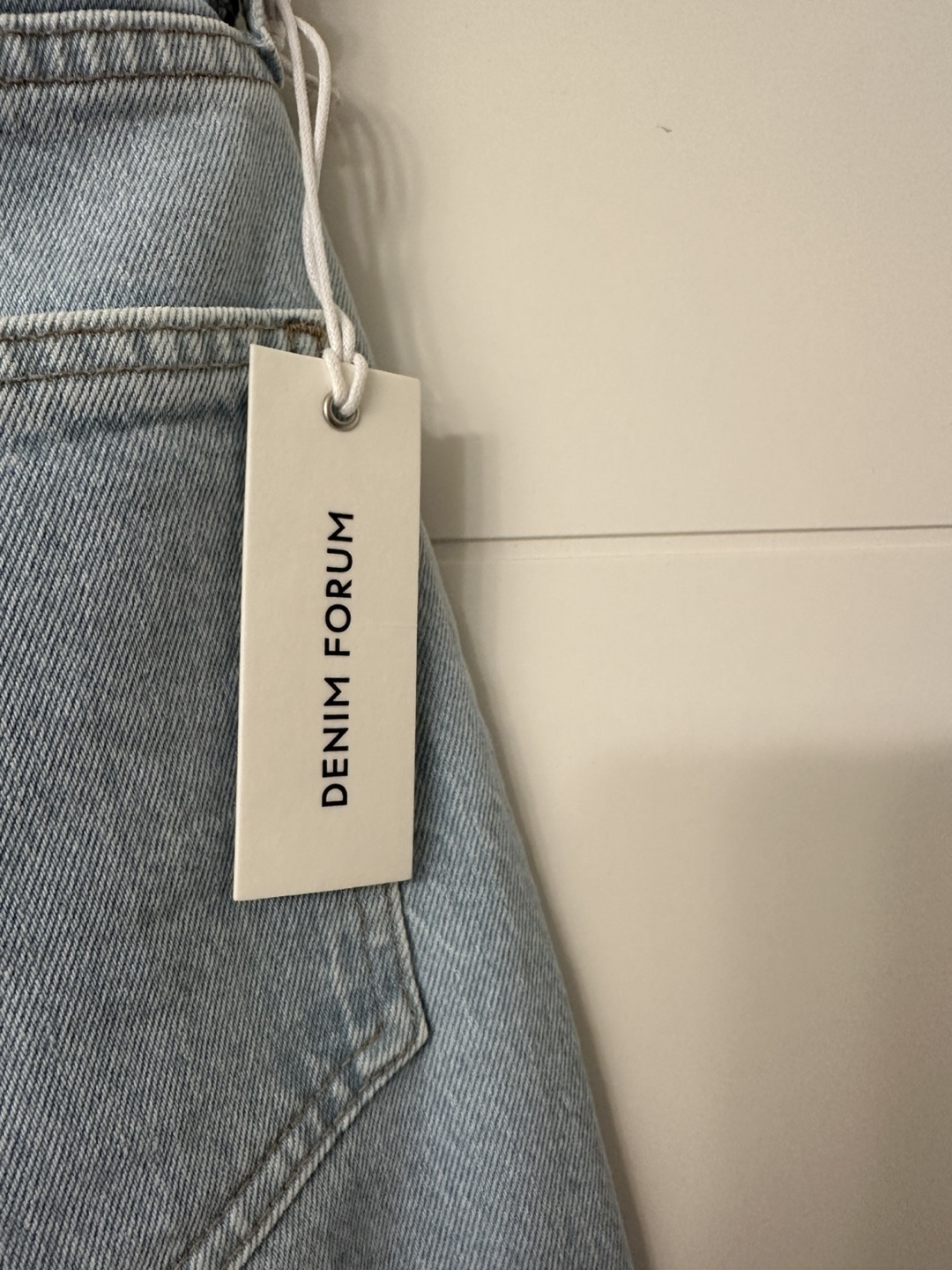 Denim Forum Remy Hi-Rise Relaxed Jeans - Size 28W - photo 4