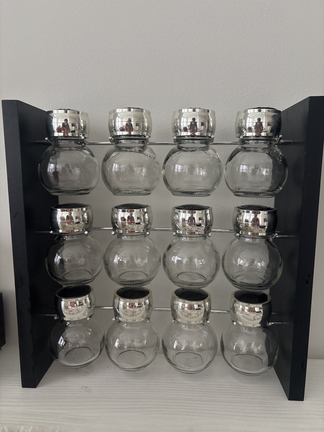 Twelve-Jar Glass Spice Rack Organizer
