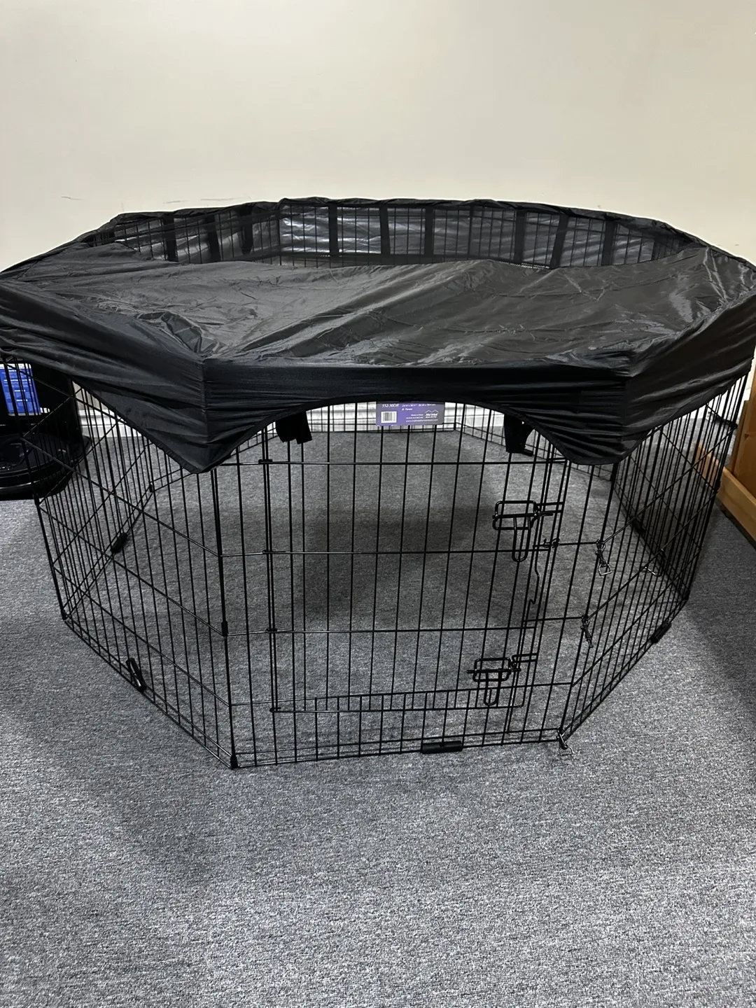 Black E-Coat Exercise Pen for pets with Cover image indicator(3)