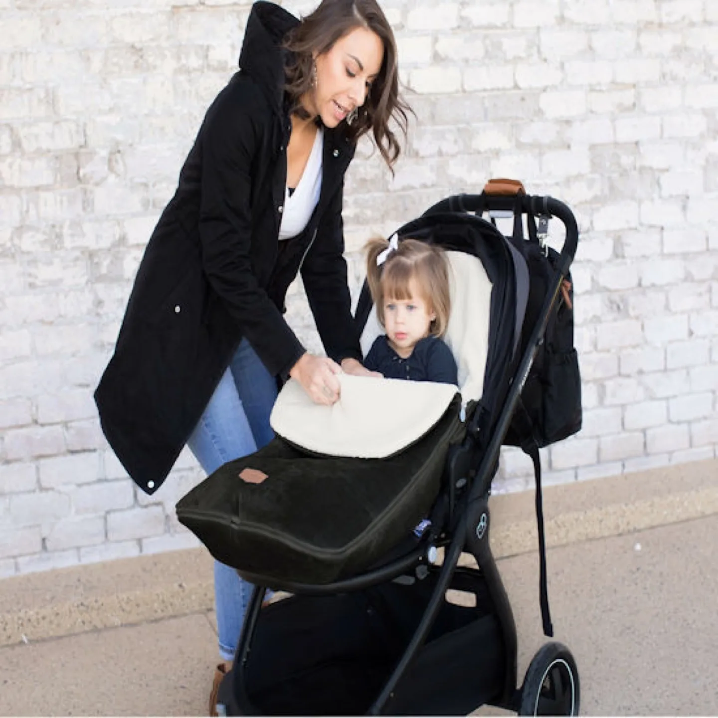 JJ Cole Stroller Blanket - Black image indicator(2)