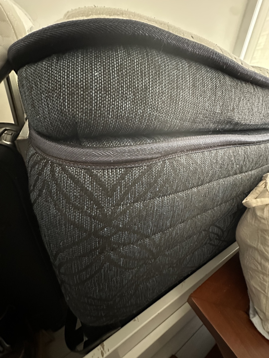 Queen size mattress - photo 3