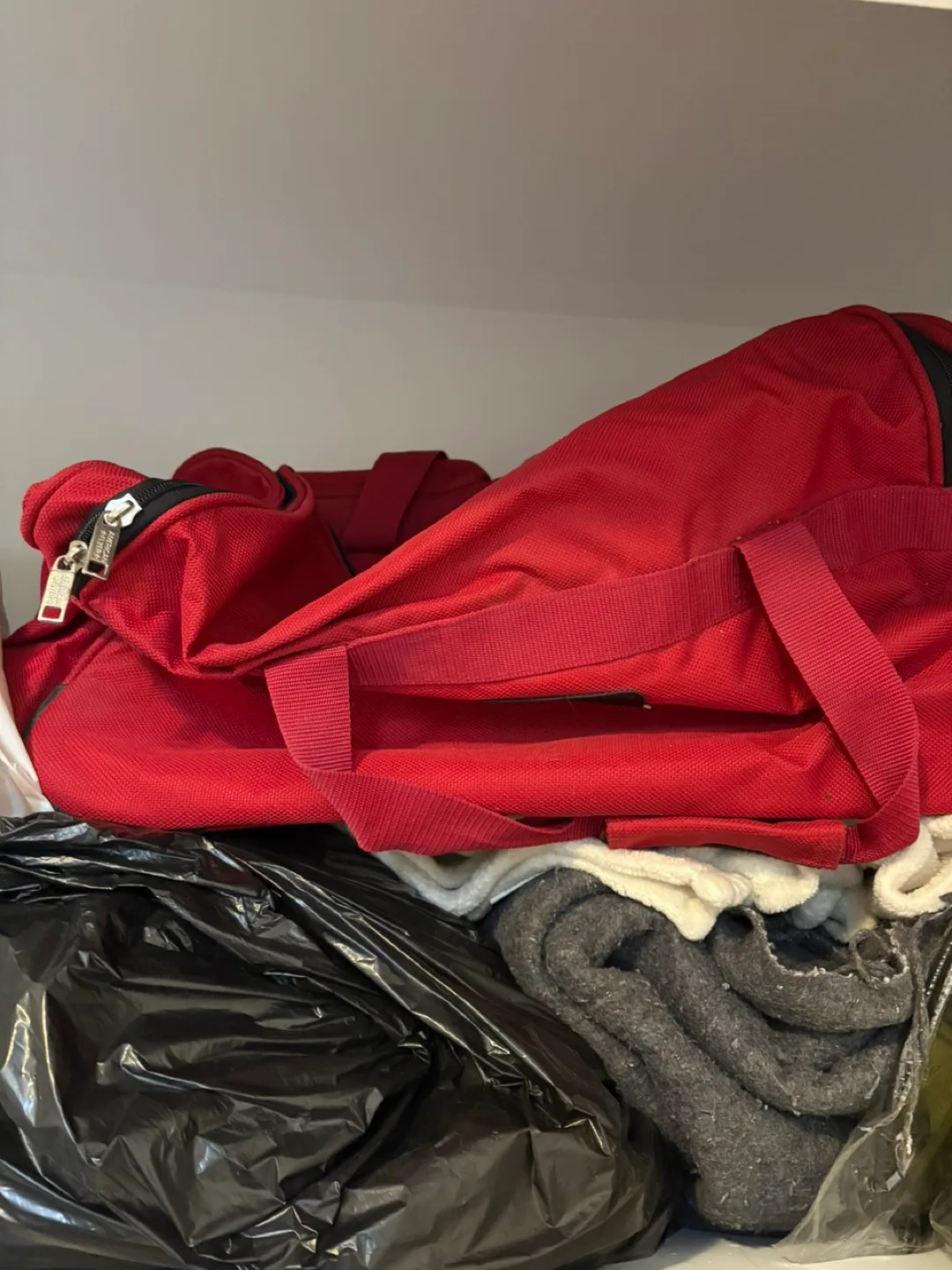 Red Travel Duffel Bags with Wheels thumbnail
