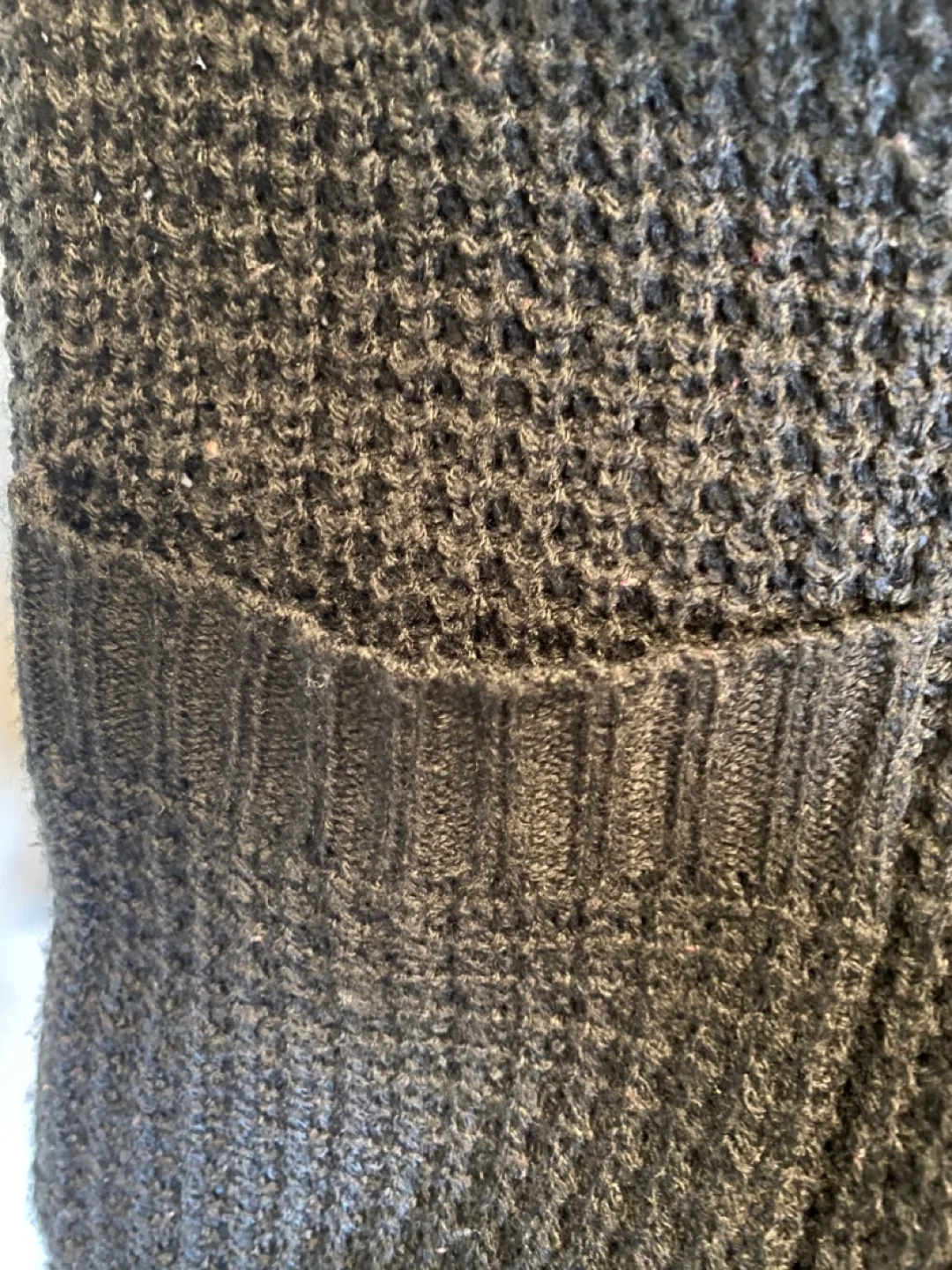 Women’s Knitted Sweater x2 💚 image indicator(2)