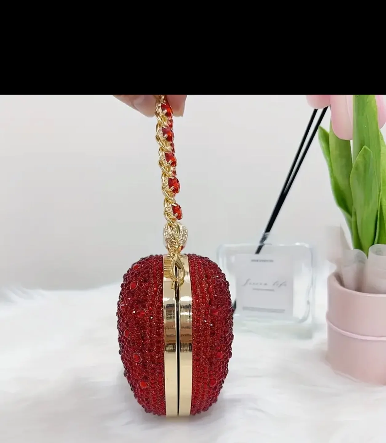 Red Crystal Apple-Shaped Evening Clutch image indicator(2)