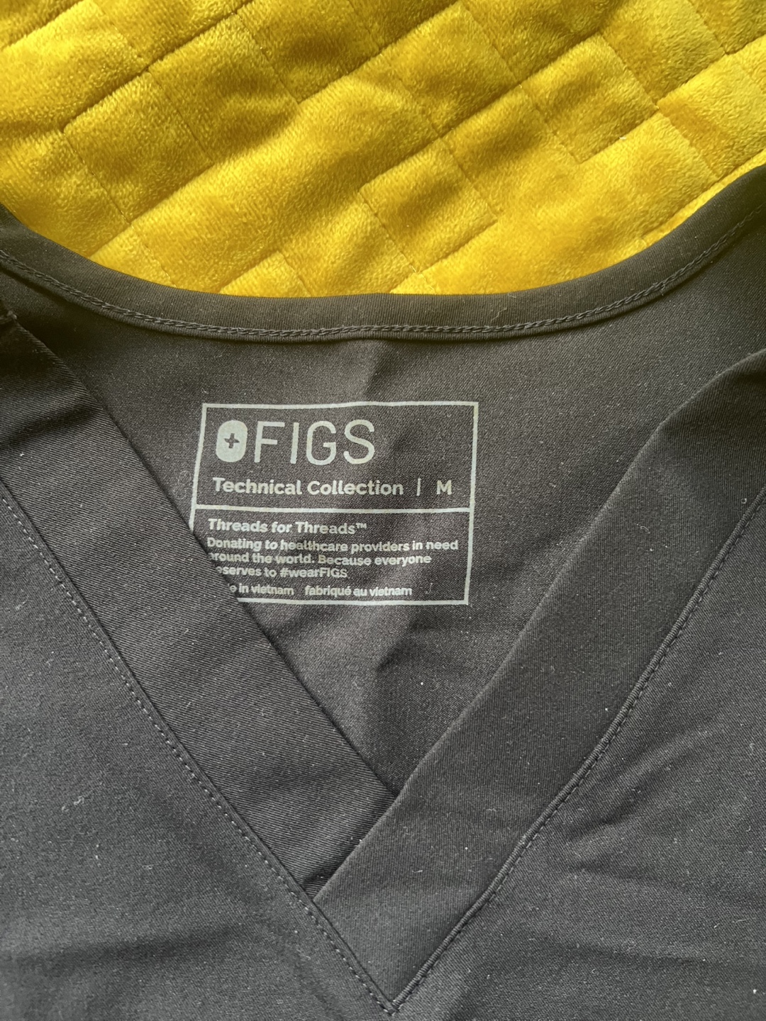FIGS Technical Collection Scrubs - Size Medium Top & Bottoms