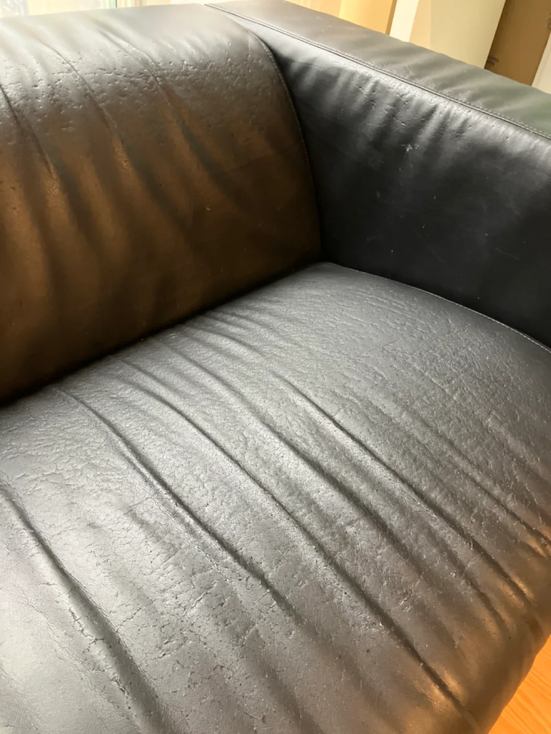 Black PU Leather Sofa image indicator(2)