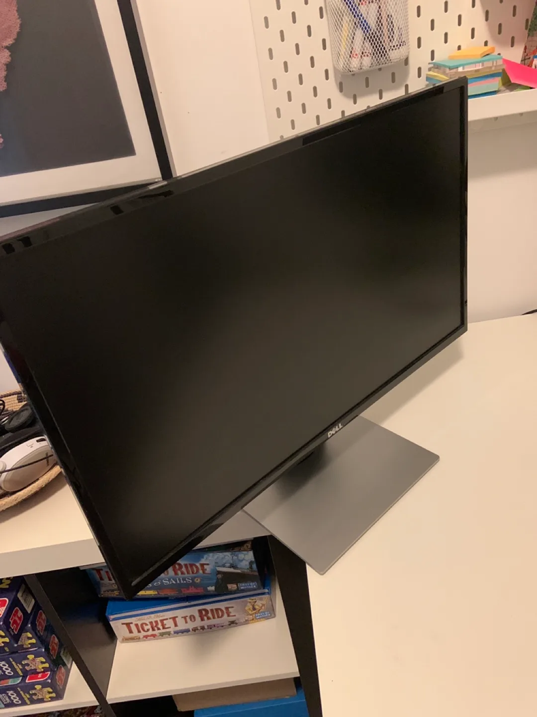 Dell 27 inch Monitor SE2717HR thumbnail