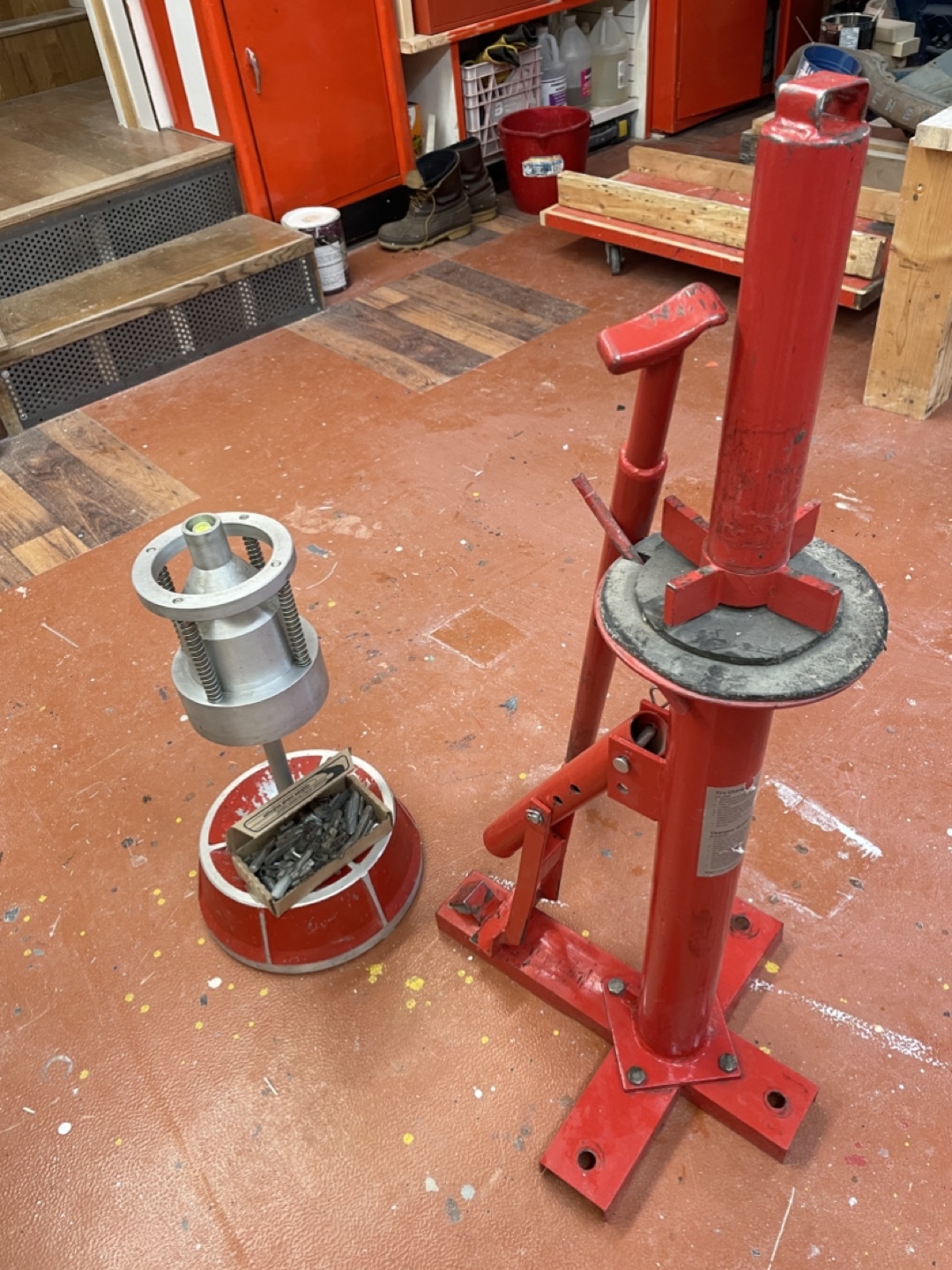 Tire changer and bubble balancer