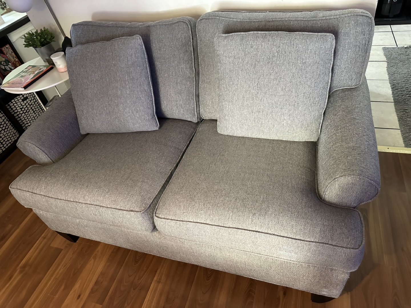 Grey loveseat - photo 2
