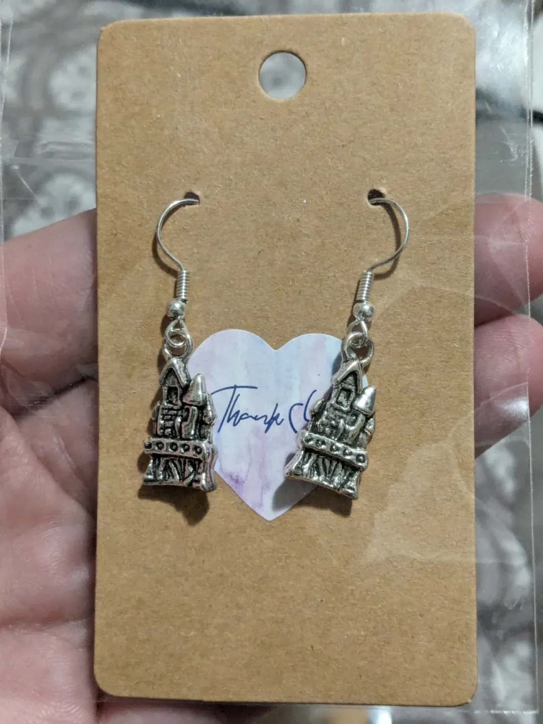 Handmade hemp necklaces and earrings image indicator(9)