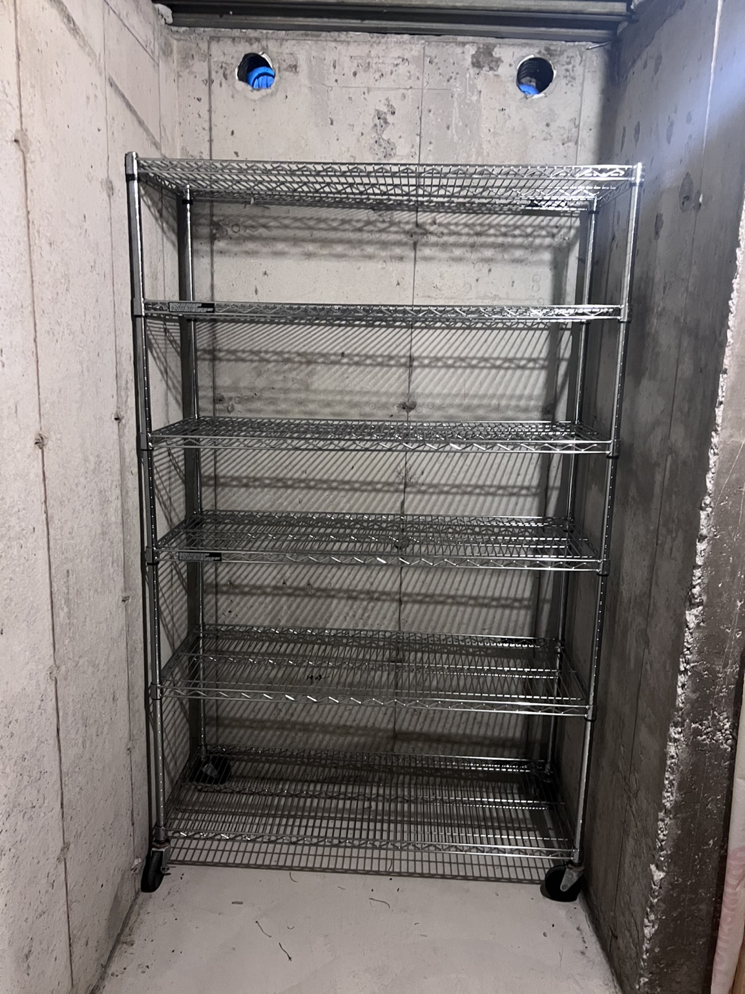 Heavy-duty 5-shelf wire shelving unit