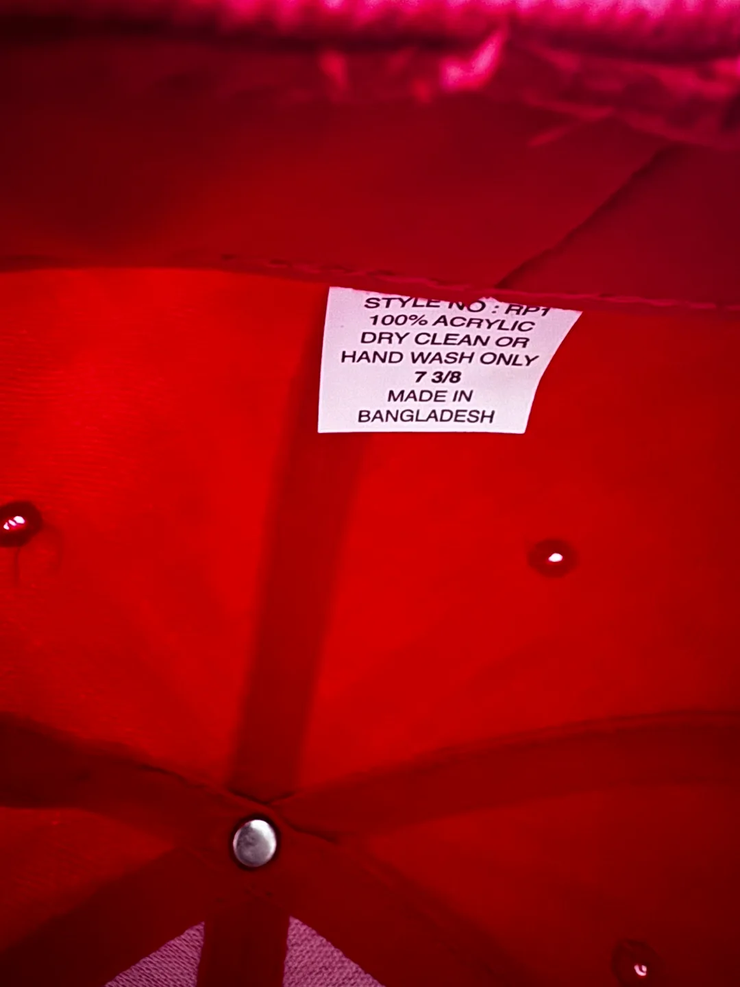 Deckys Original Red Snapback Hat (7 3/8) image indicator(3)