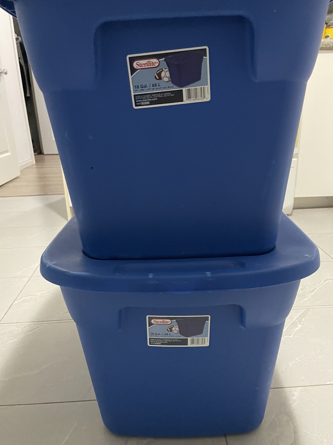 Storage bins