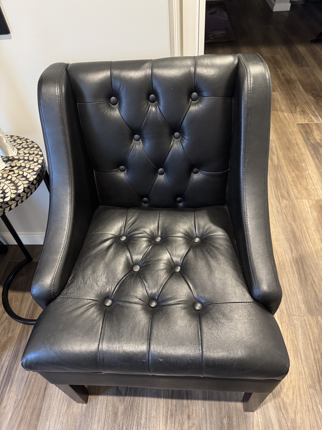Black Leather Accent Chair and mirror with a side table - photo 4