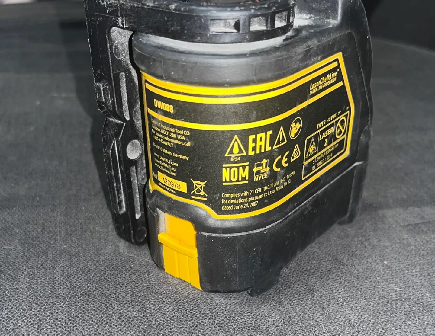 DEWALT Laser Level image indicator(3)