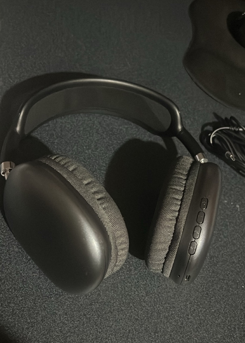 Wireless Bluetooth Headphones with Aux Cable & charger