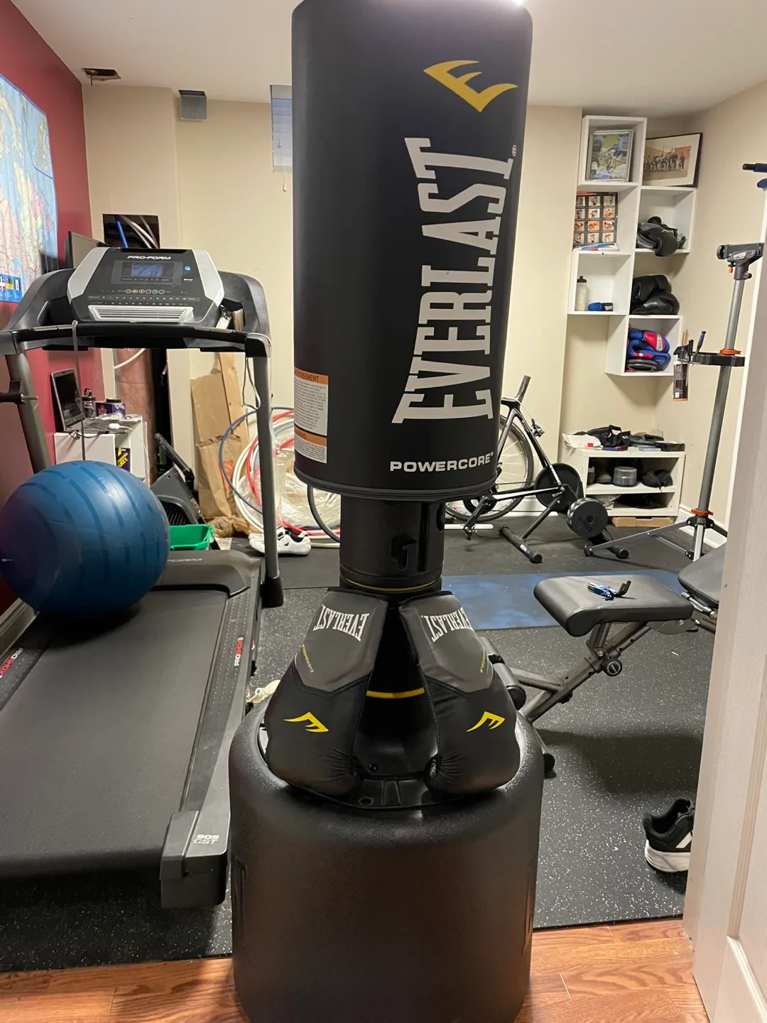 Everlast Powercore Freestanding Punching Bag image indicator(2)