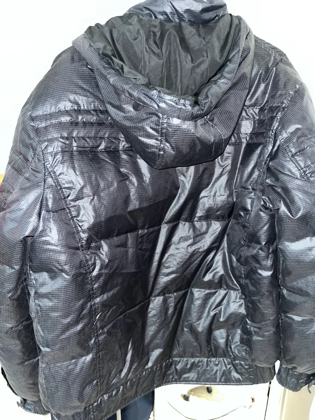 Men's Moncler Down Jacket Size M image indicator(2)