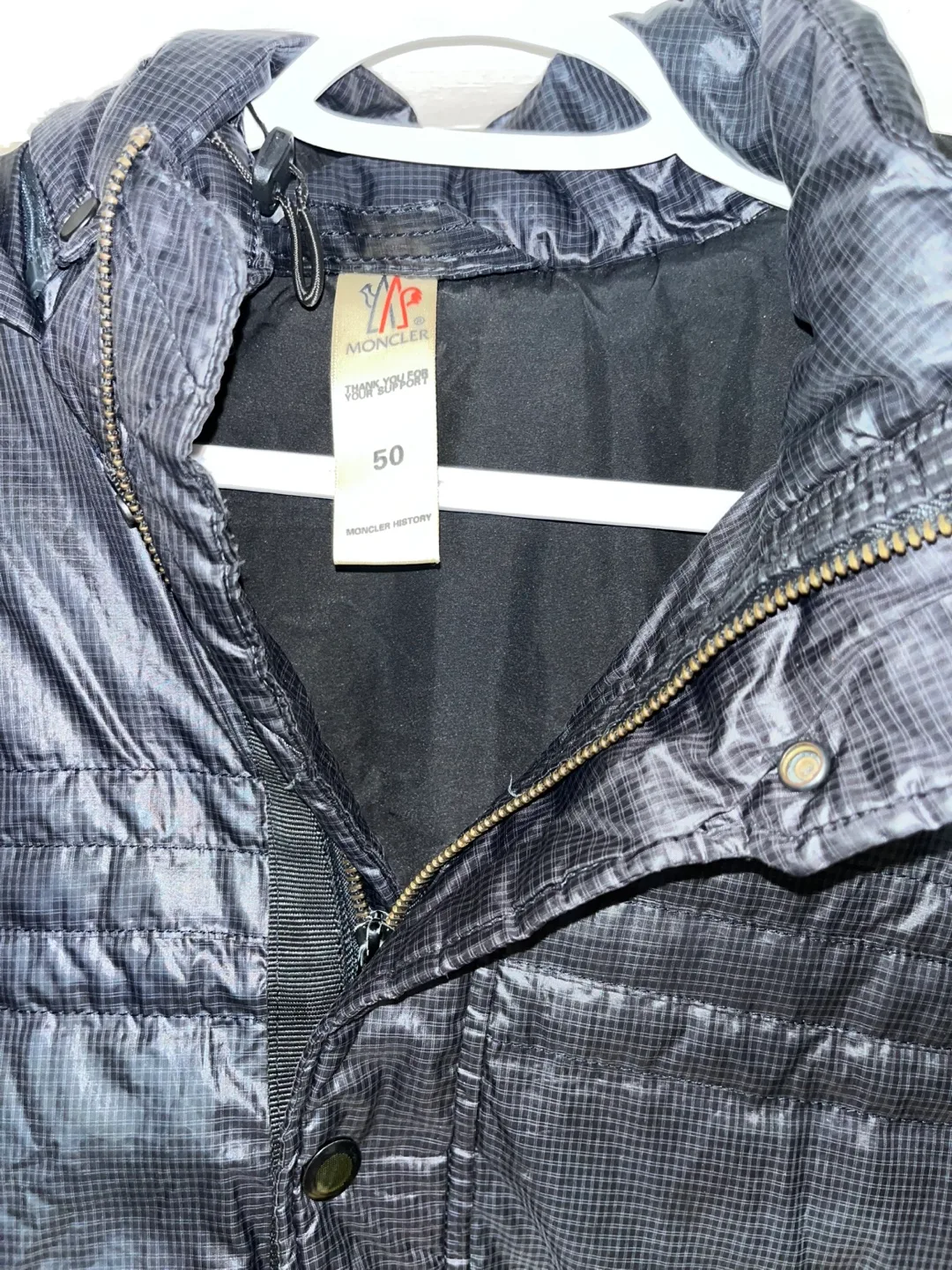 Men's Moncler Down Jacket Size M image indicator(6)