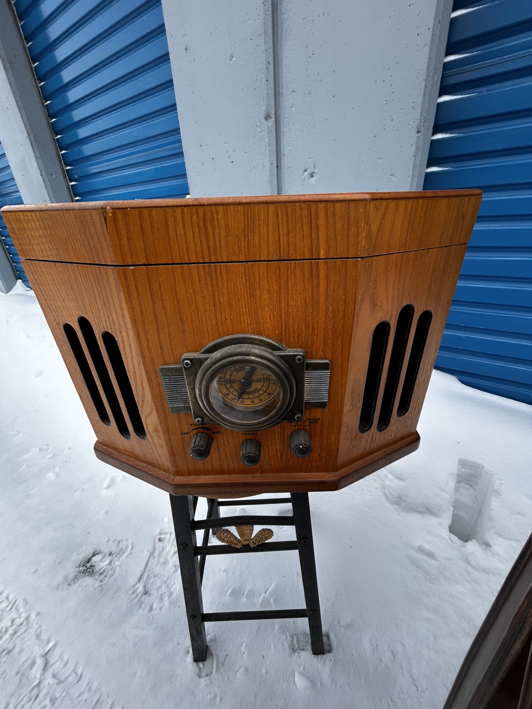 Vintage-Style Wooden Record Player with CD Player