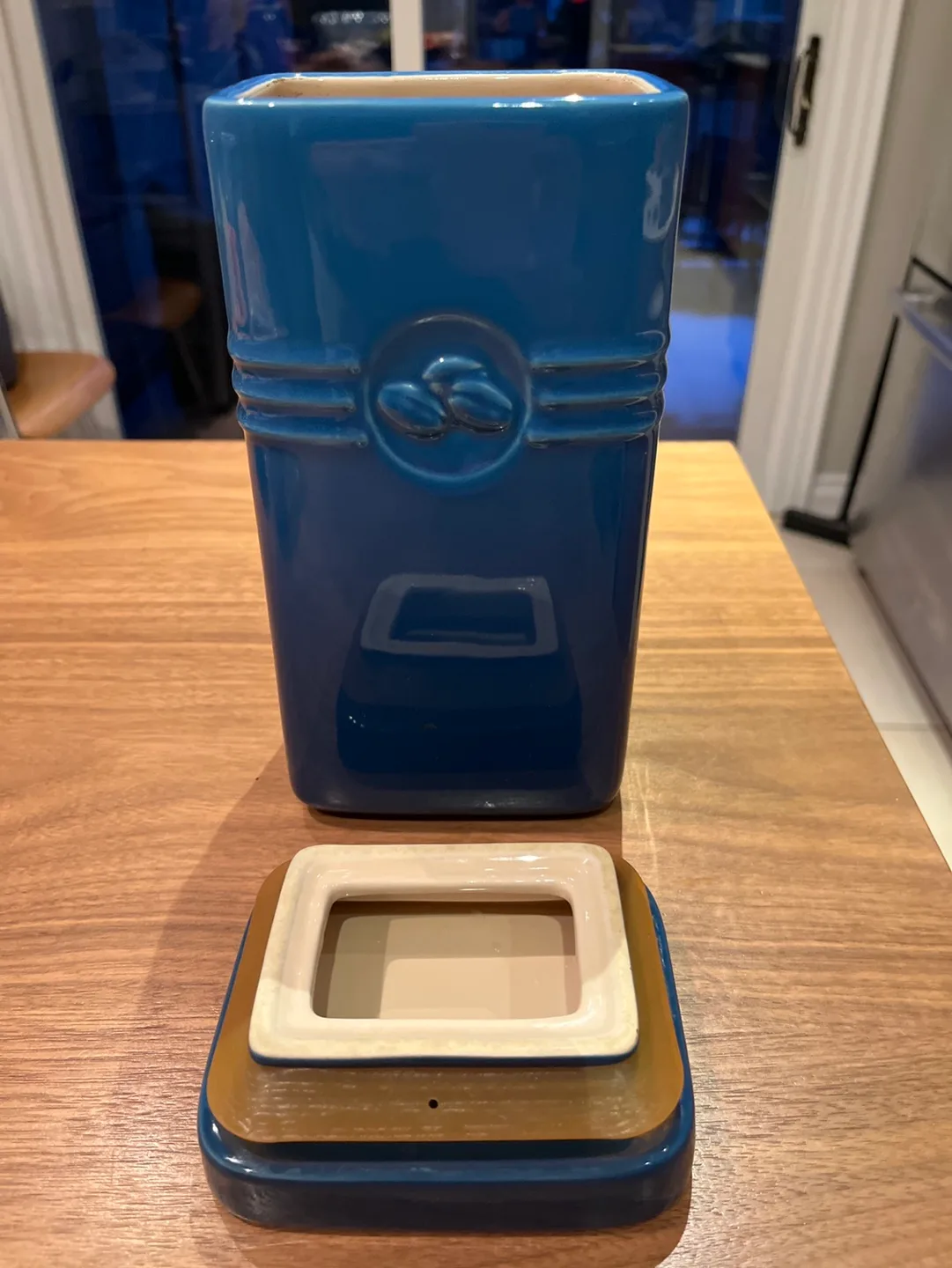 Le Creuset coffee canister image indicator(2)