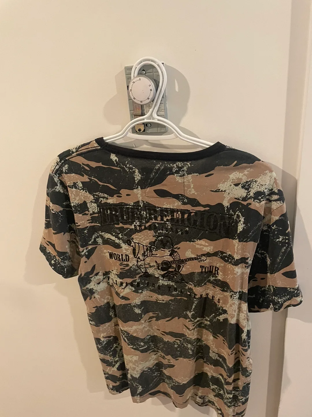 True Religion Camo T-Shirt image indicator(2)