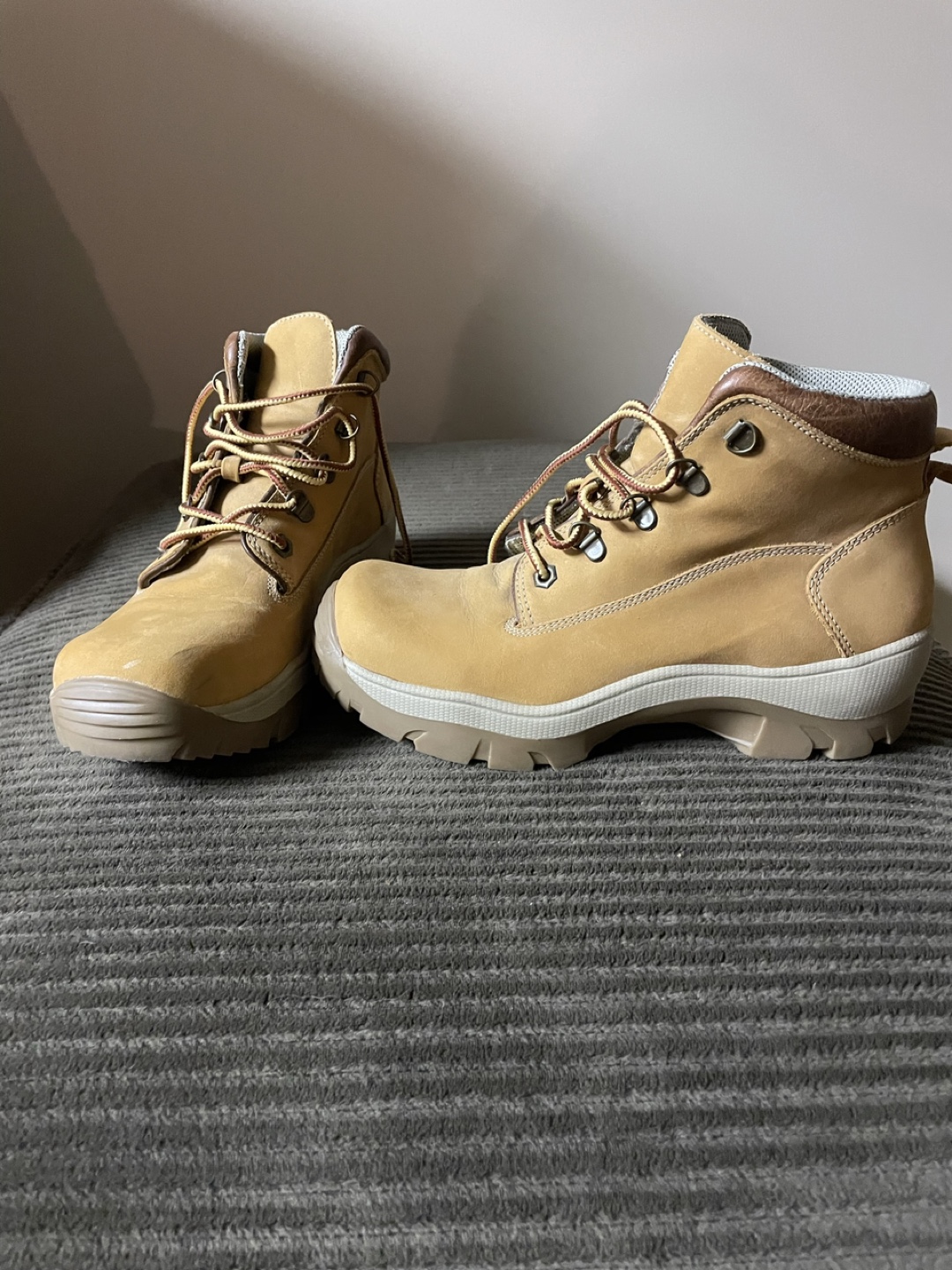 Steve Madden Tan Ankle Boots - photo 2