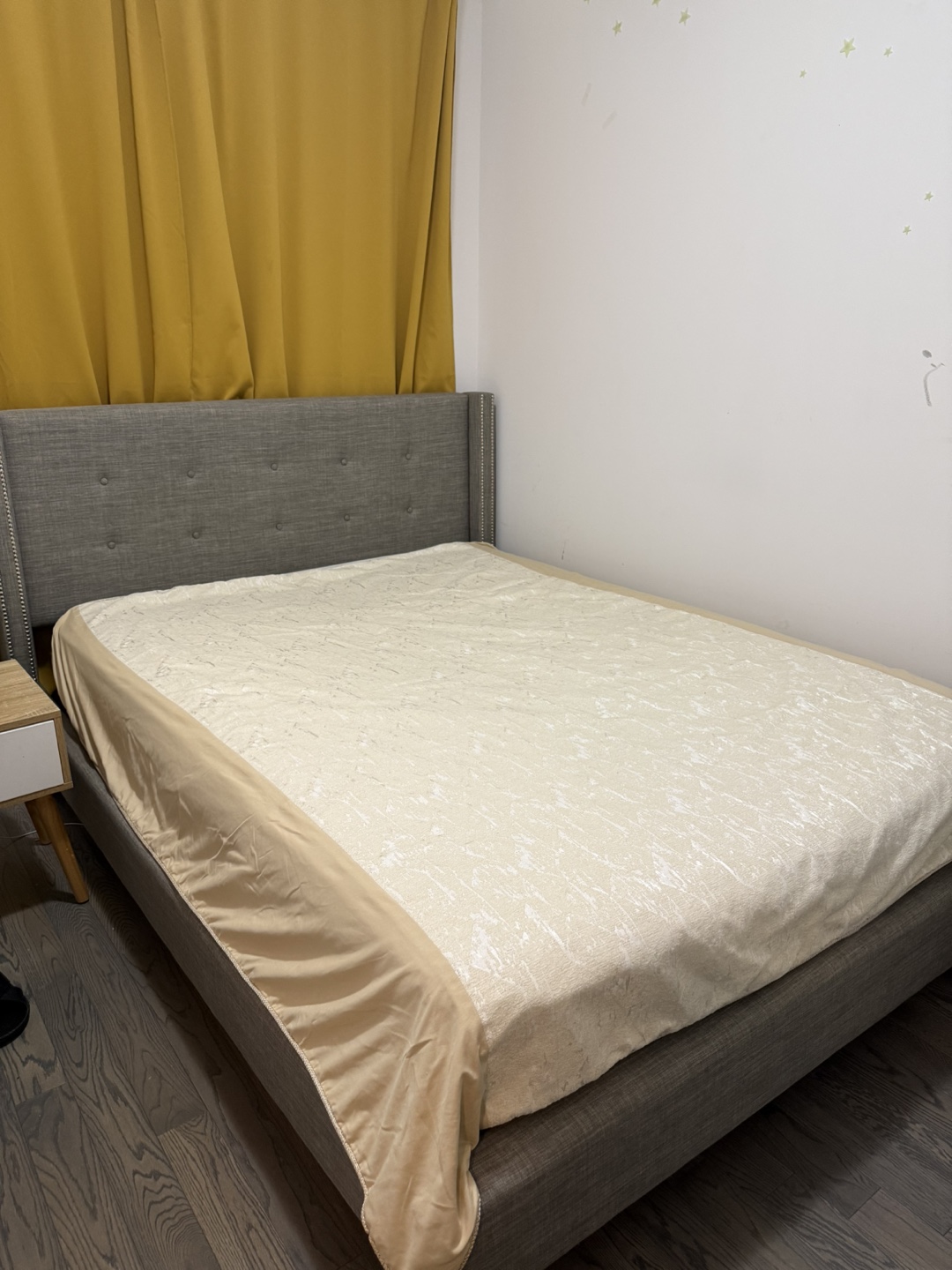 Queen Size Upholstered Bed Frame - photo 2