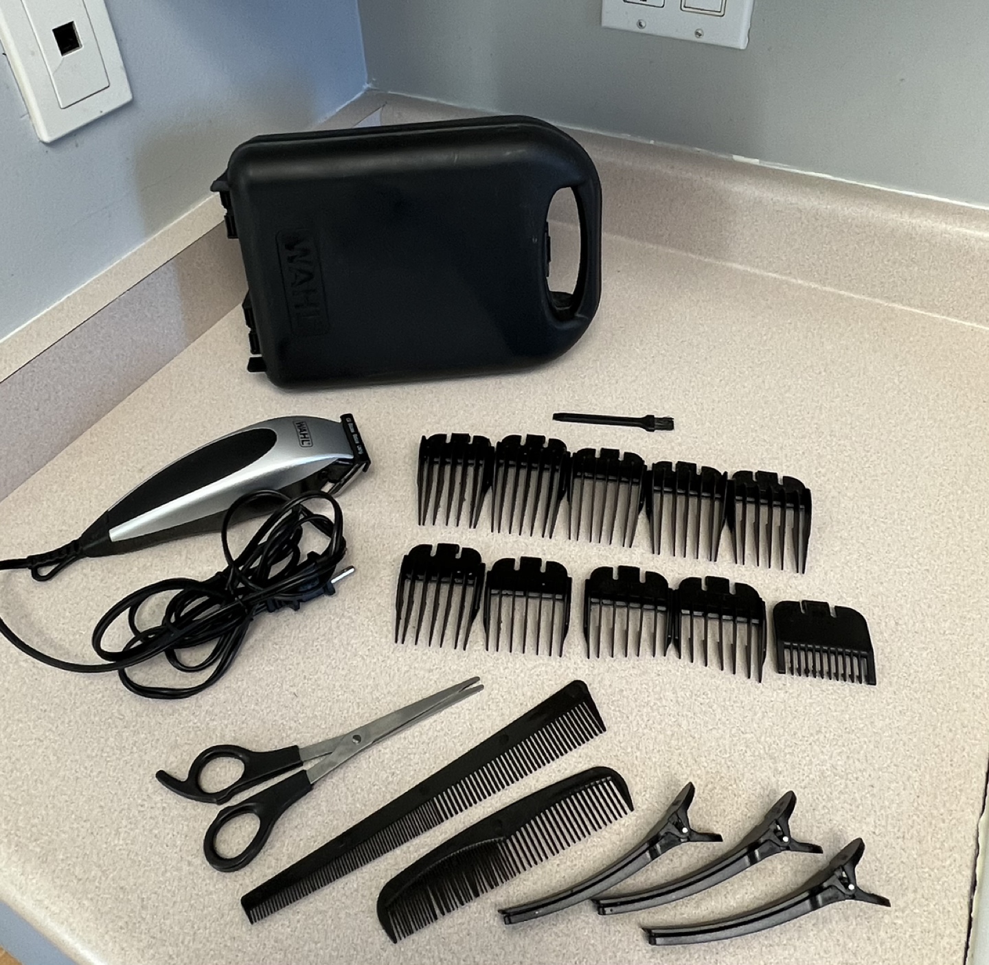 Wahl Hair Clipper Set with Case & Accessories