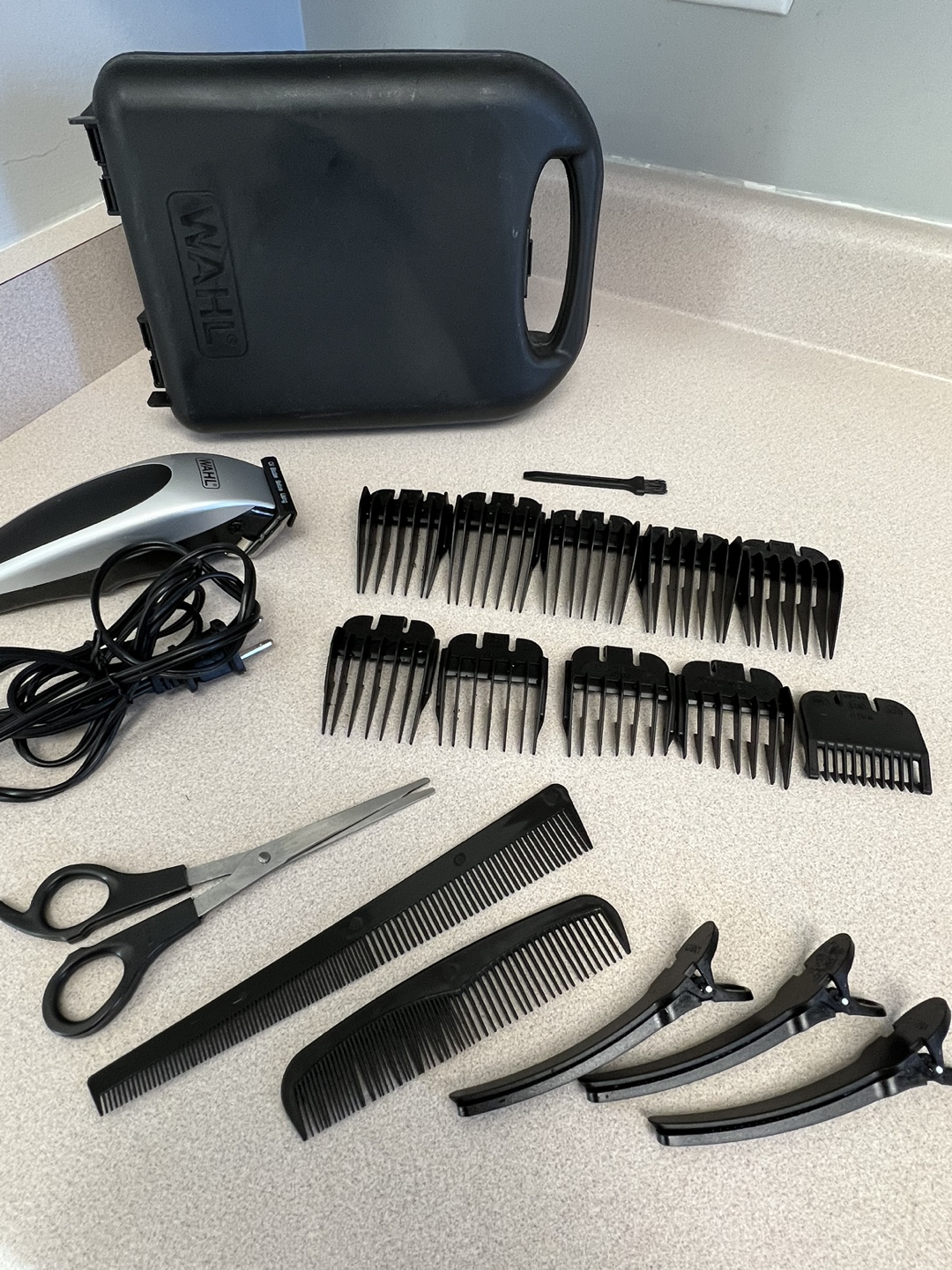 Wahl Hair Clipper Set with Case & Accessories - photo 2