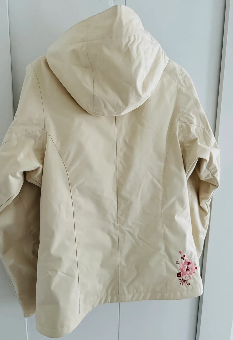 Women's Burton Snowboard shell Jacket - Size Small image indicator(4)