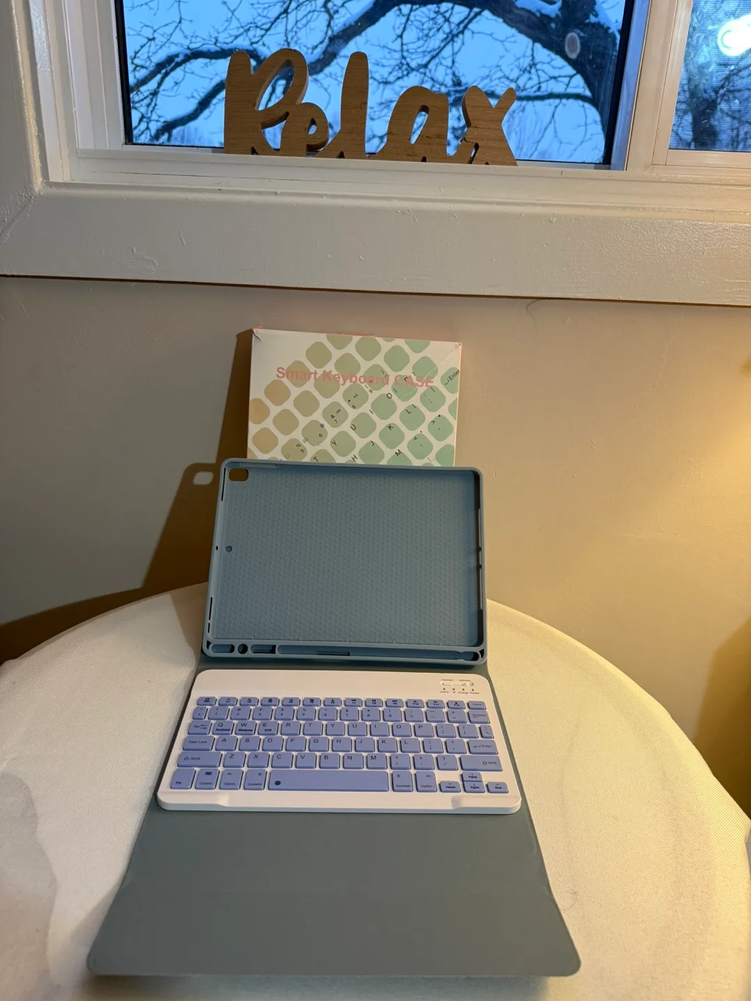 Bluetooth Keyboard Case for Tablet image indicator(2)