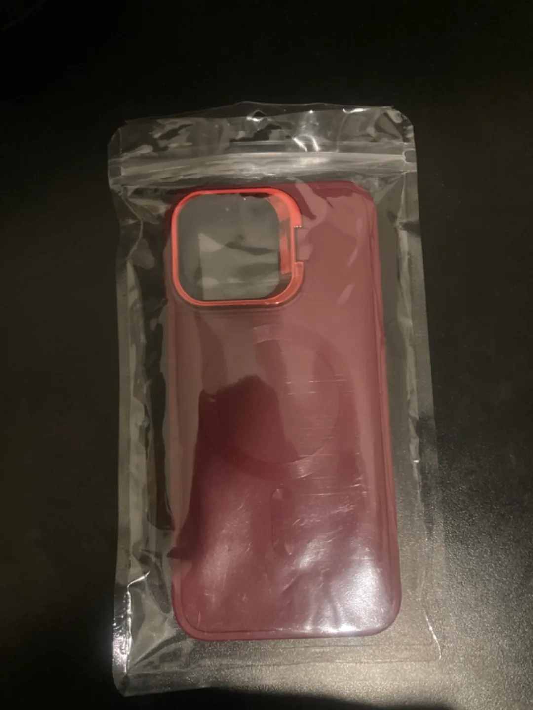 iPhone 15 Pro Max magnetic phone case image indicator(2)