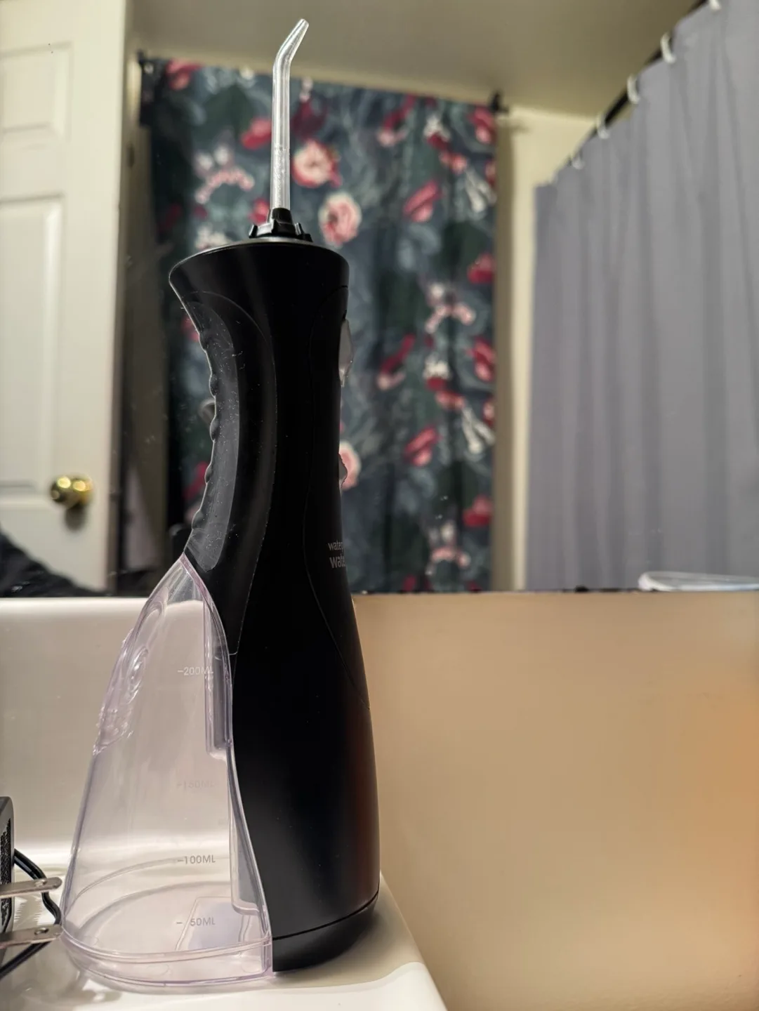 Waterpik Black Cordless Plus Water Flosser. image indicator(3)