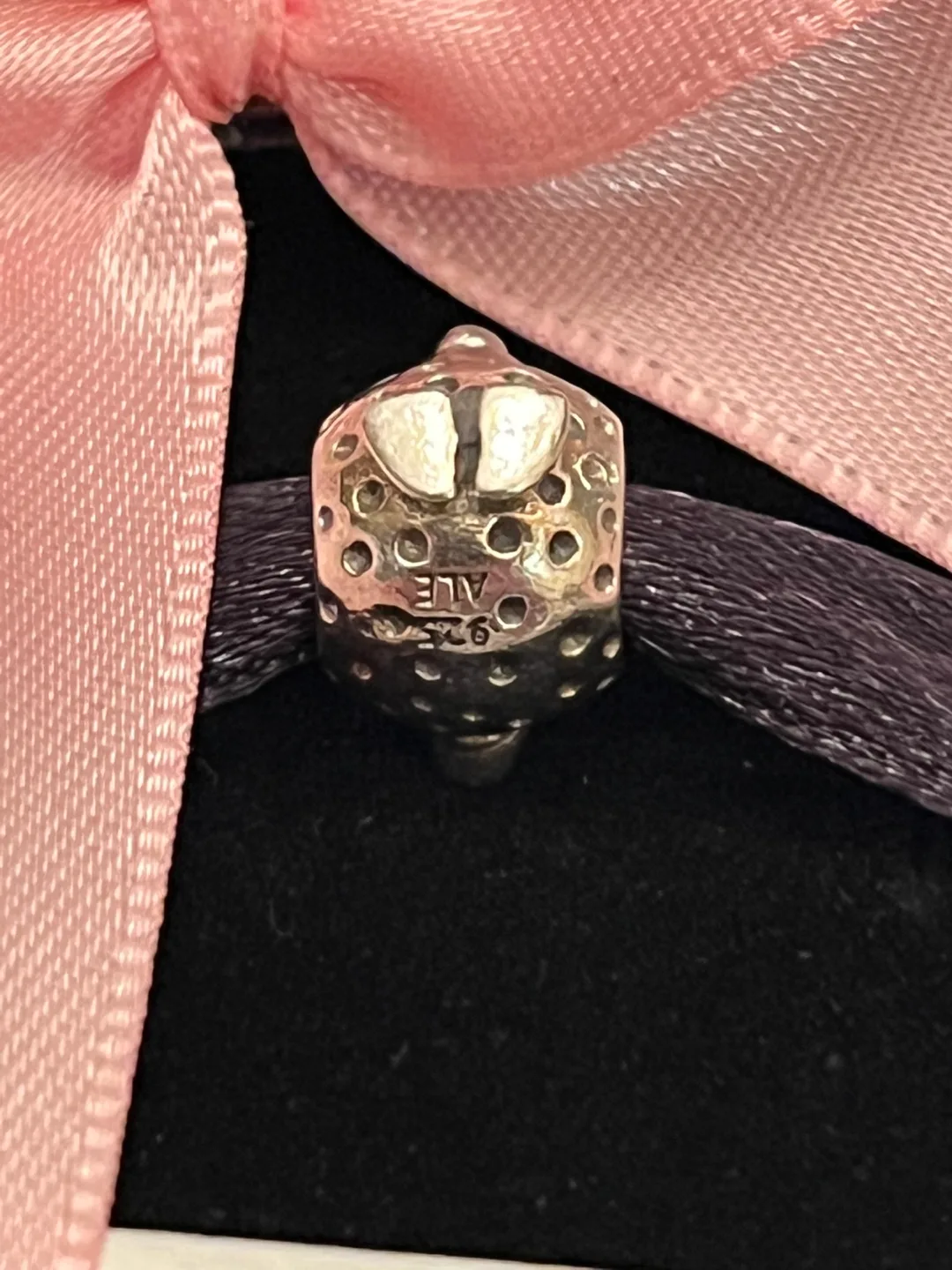 Pandora HTF Spotted Chicken Charm image indicator(5)