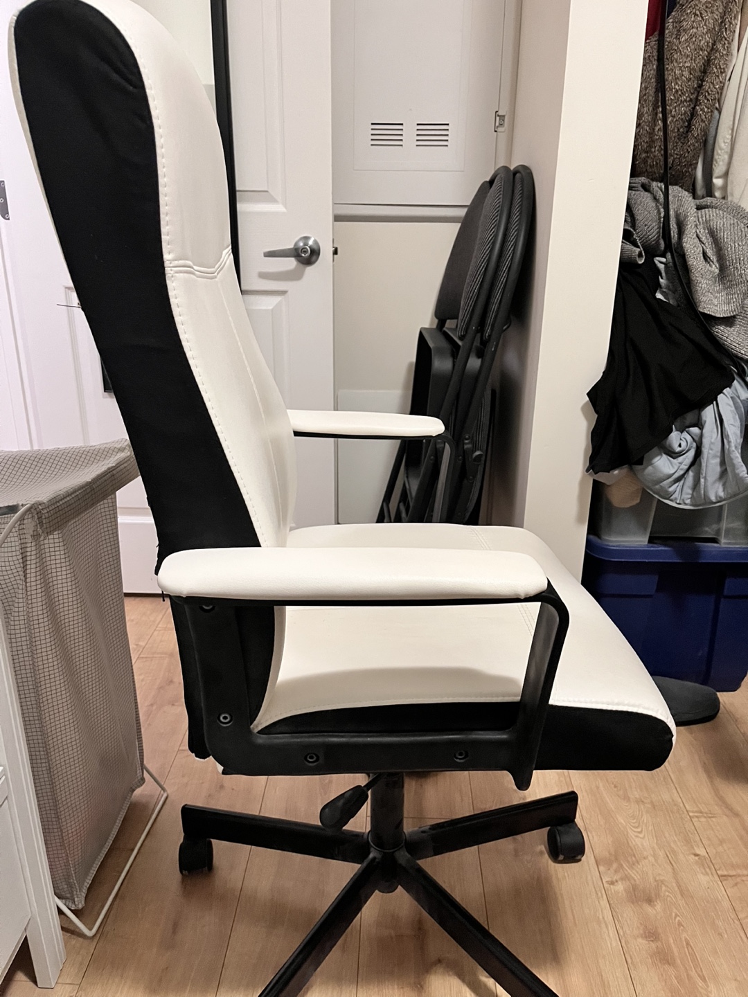 IKEA Office Chair - White and Black - photo 2