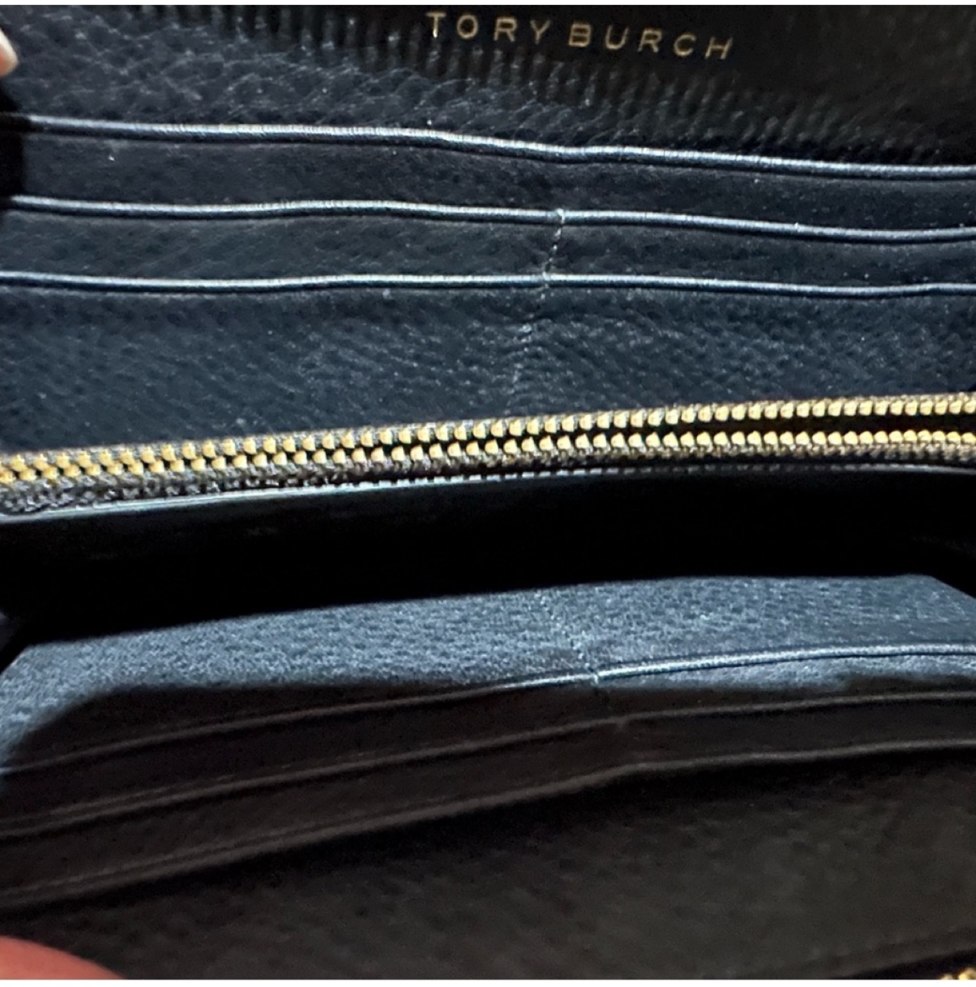 Tory Burch Black Leather Zip Around Wallet - photo 4