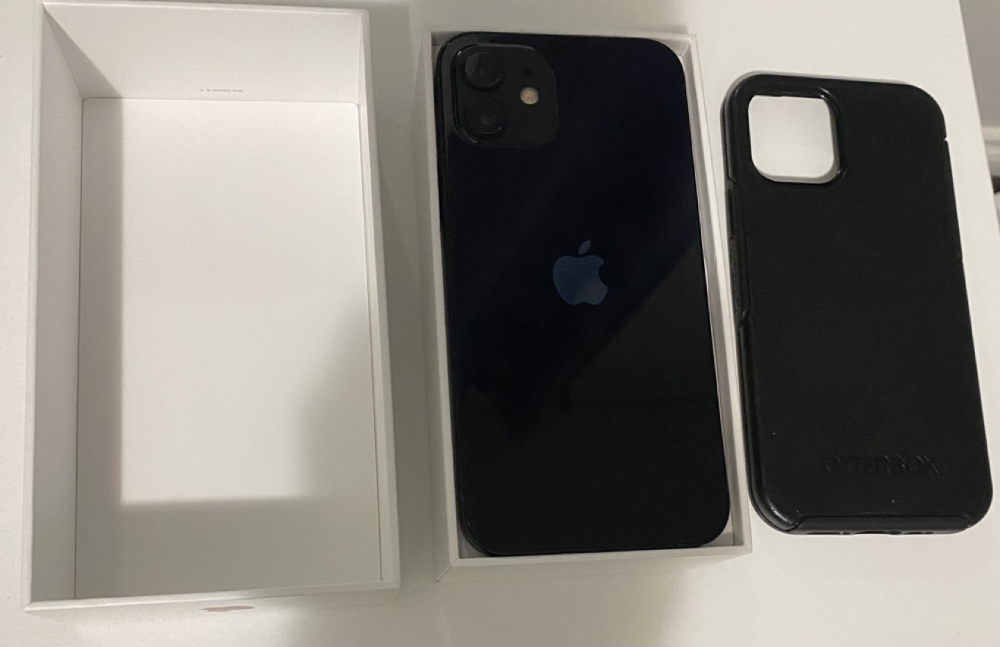 iphone 12 - Mint condition! - photo 2