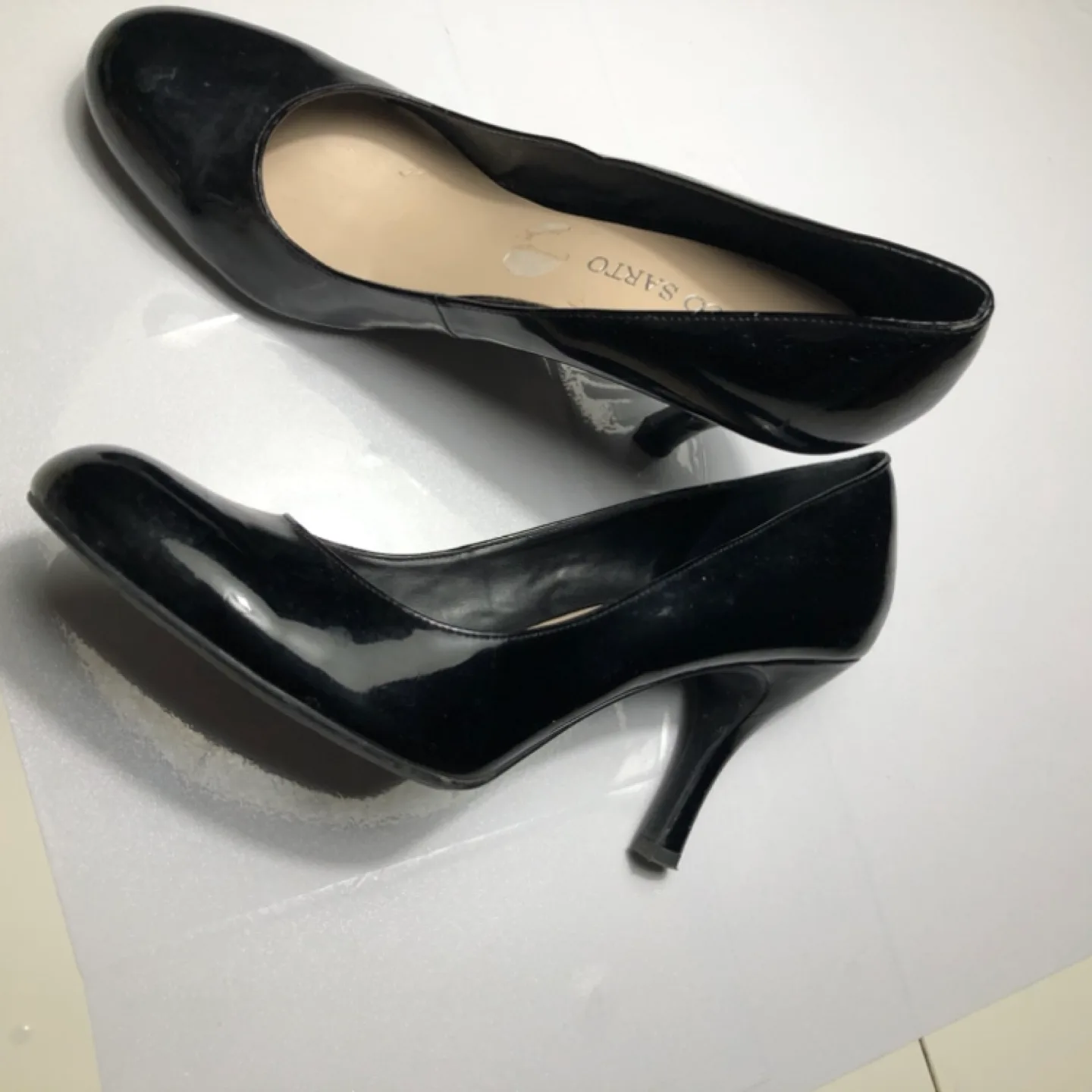 Black Patent Leather Franco Sarto “Raisin” Heels image indicator(4)