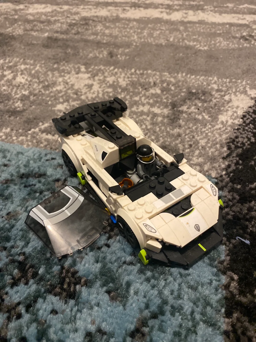 LEGO Speed Champions Koenigsegg Jesko image indicator(3)