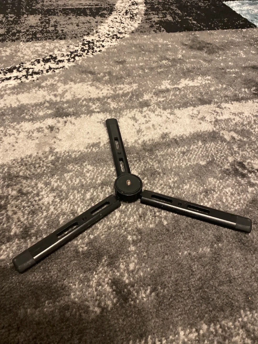 Mini Tripod Stand for Phone or Camera image indicator(3)