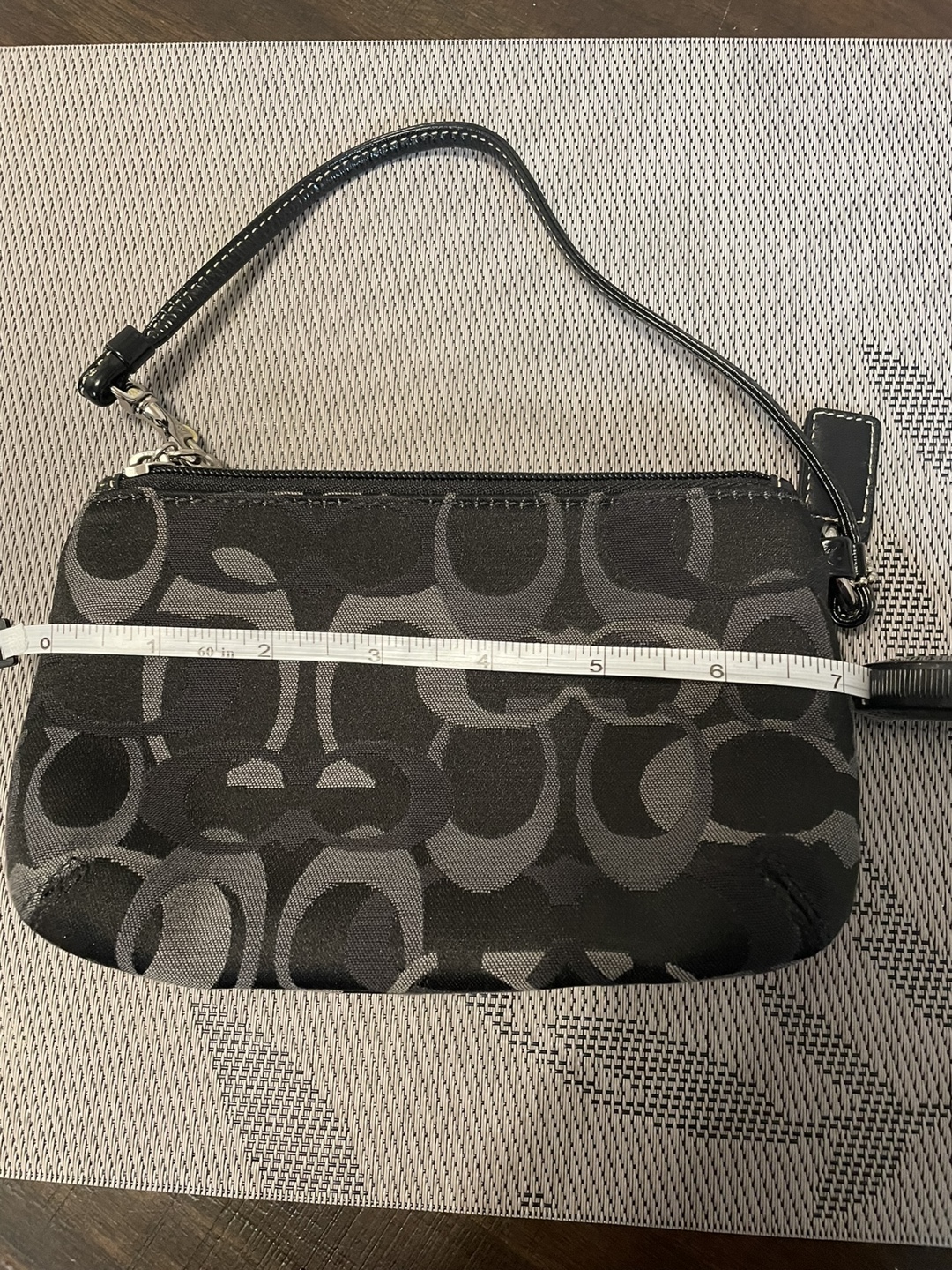 Coach Wristlet Black and Grey Signature C's - photo 2