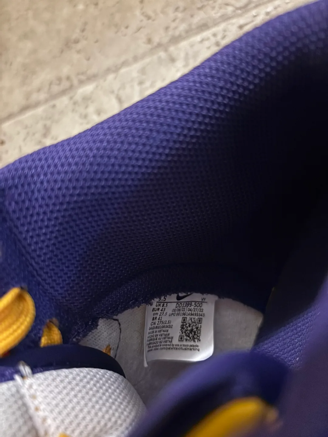Nike dunk High Lakers (2022) image indicator(6)