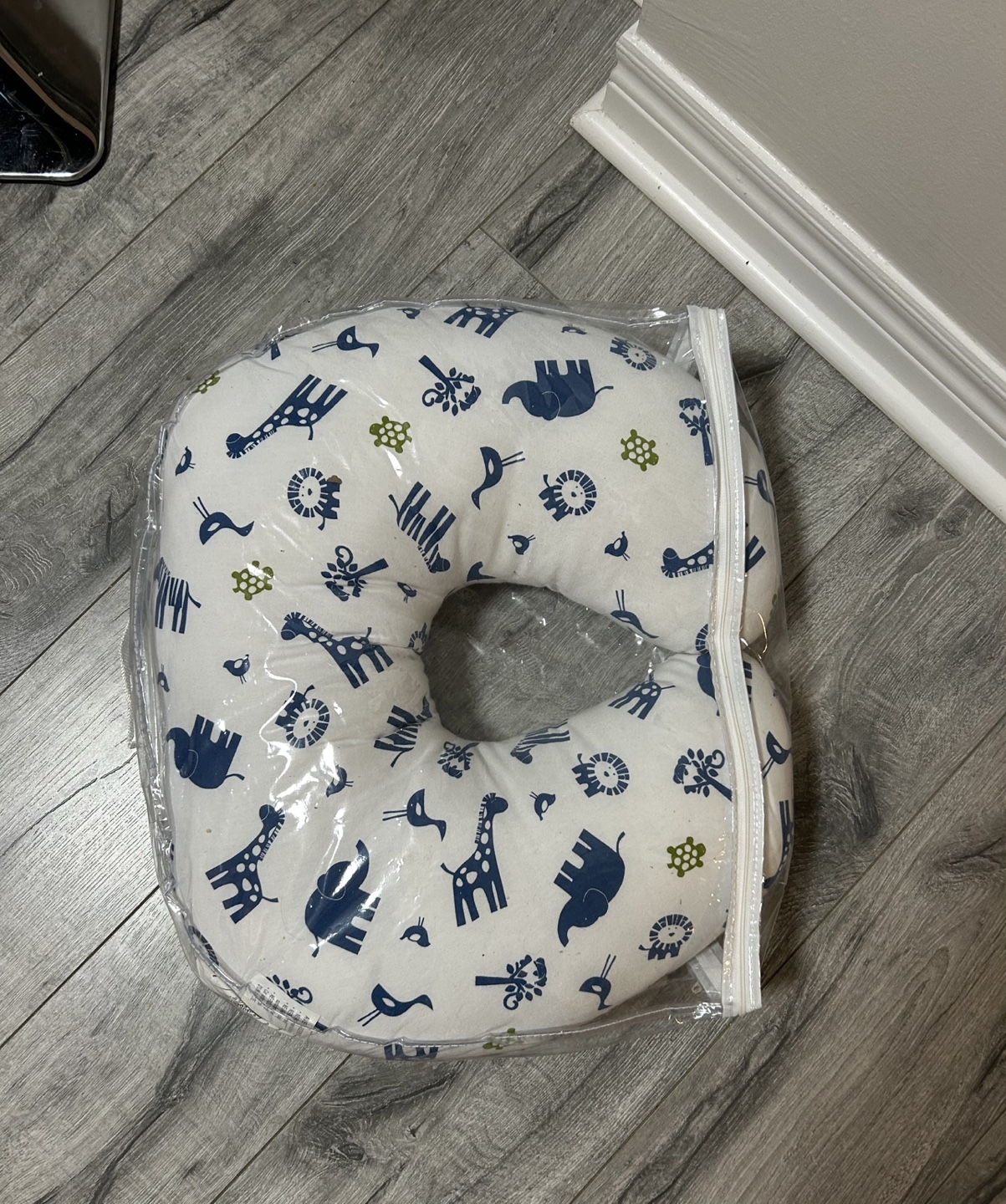 Jolly Jumper Nursing Pillow - photo 2