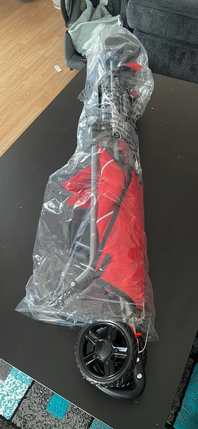 Brand New Red Folding Jogging Stroller image indicator(2)