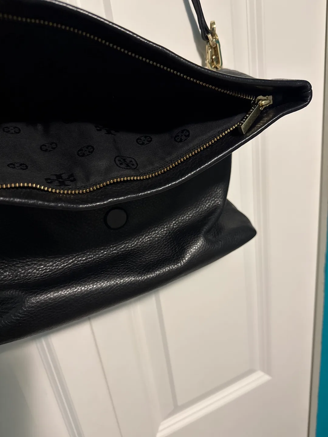 Tory Burch Black Leather Crossbody Bag image indicator(2)