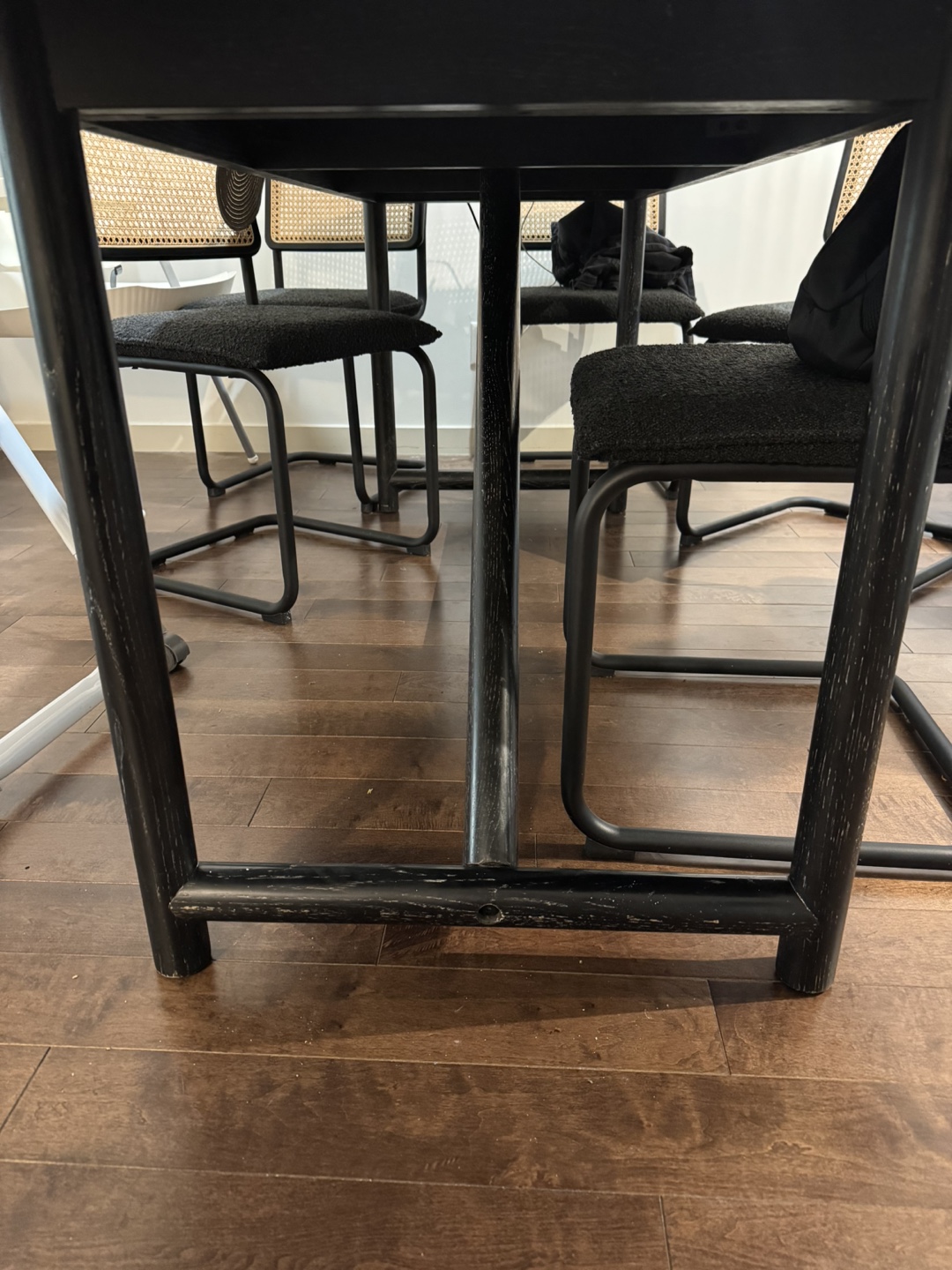 Dining table - photo 4