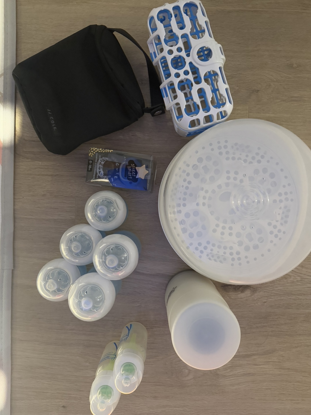 Tommee Tippee Bottle Steriliser and Accessories Bundle - photo 2