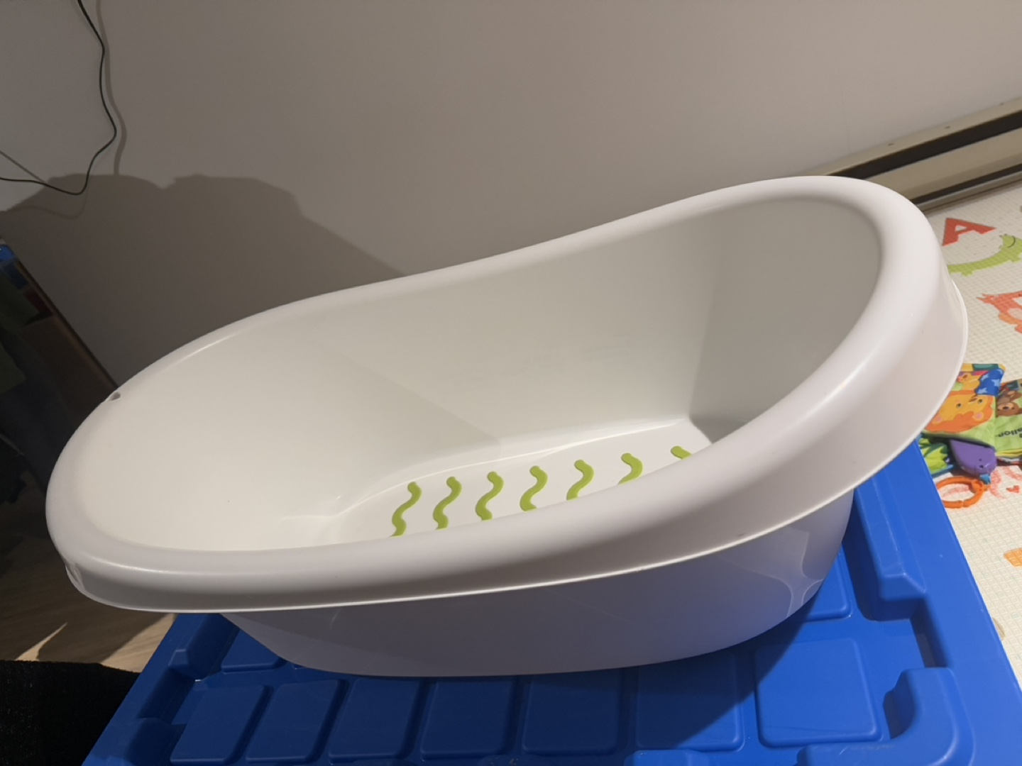 Baby Bath Tub with Non-Slip Mat - photo 2