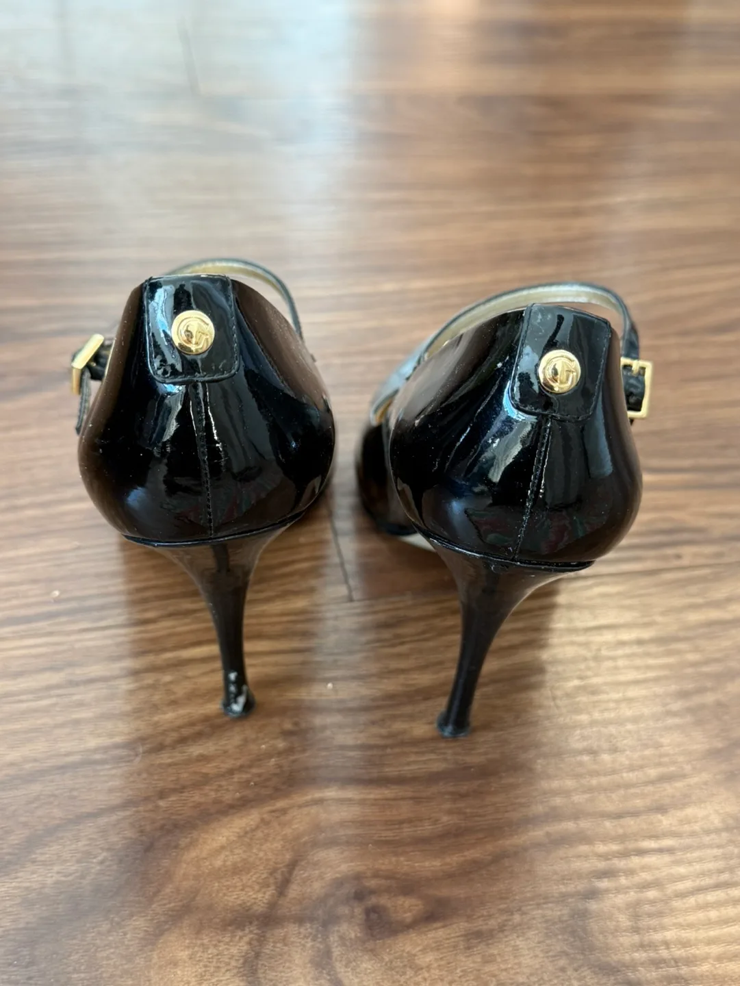 Black Patent Leather Heels image indicator(3)